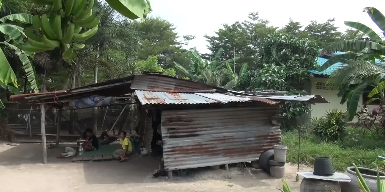 "น้องตี้" เด็กสู้ชีวิต แม้จนก็ไม่ท้อ