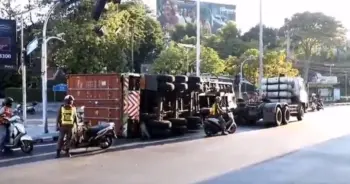รถบรรทุกพ่วง