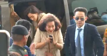โอ๊ค พานทองแท้