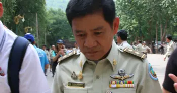 ชัยวัฒน์-ลิ้มลิขิตอักษร