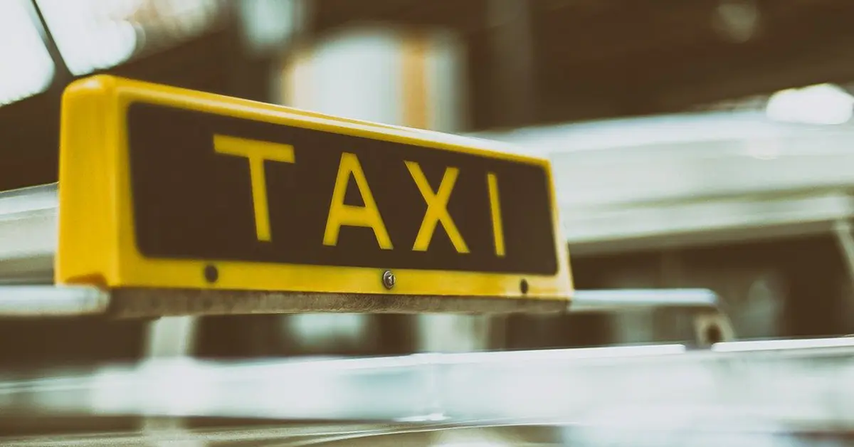 ลืมมือถือบนแท็กซี่