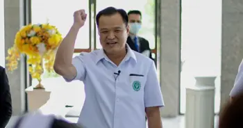 อนุทิน หัวหน้าพรรคภูมิใจไทย