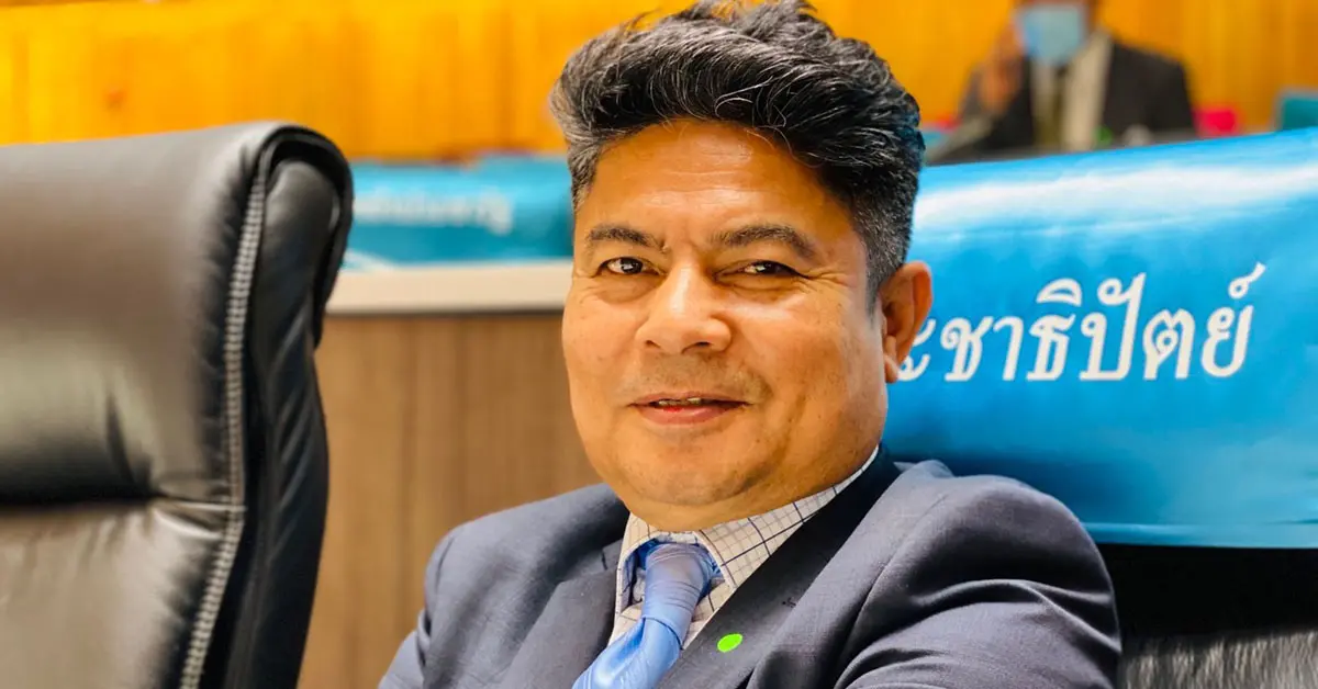 เทพไท เสนพงศ์