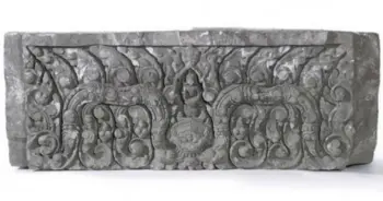 ทับหลังปราสาทเขาโล้น