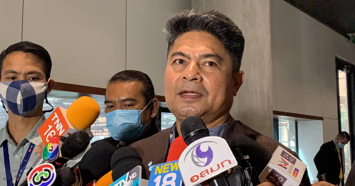 เทพไท เสนพงศ์