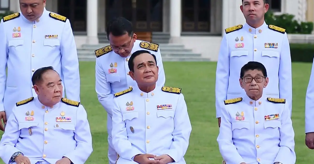 นายกฯ ครม. ใหม่ มิวสิกวิดีโอ