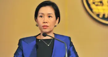 ต่างด้าว