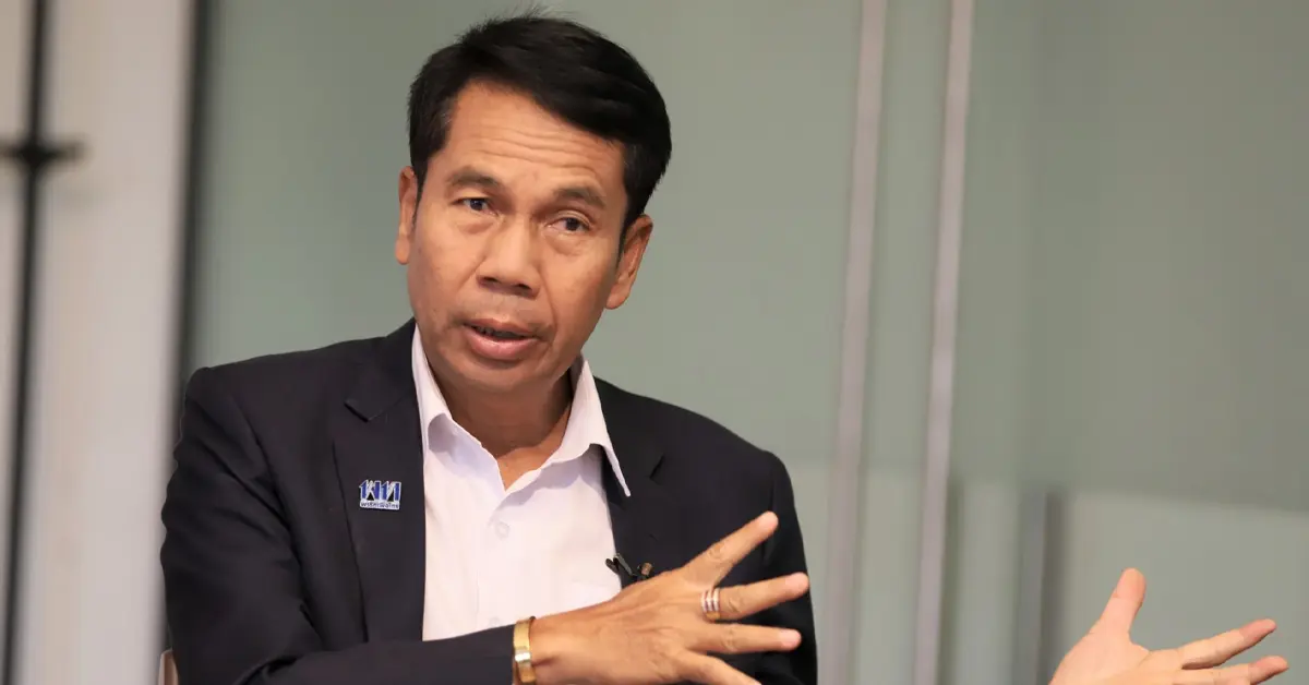 สุทิน คลังแสง