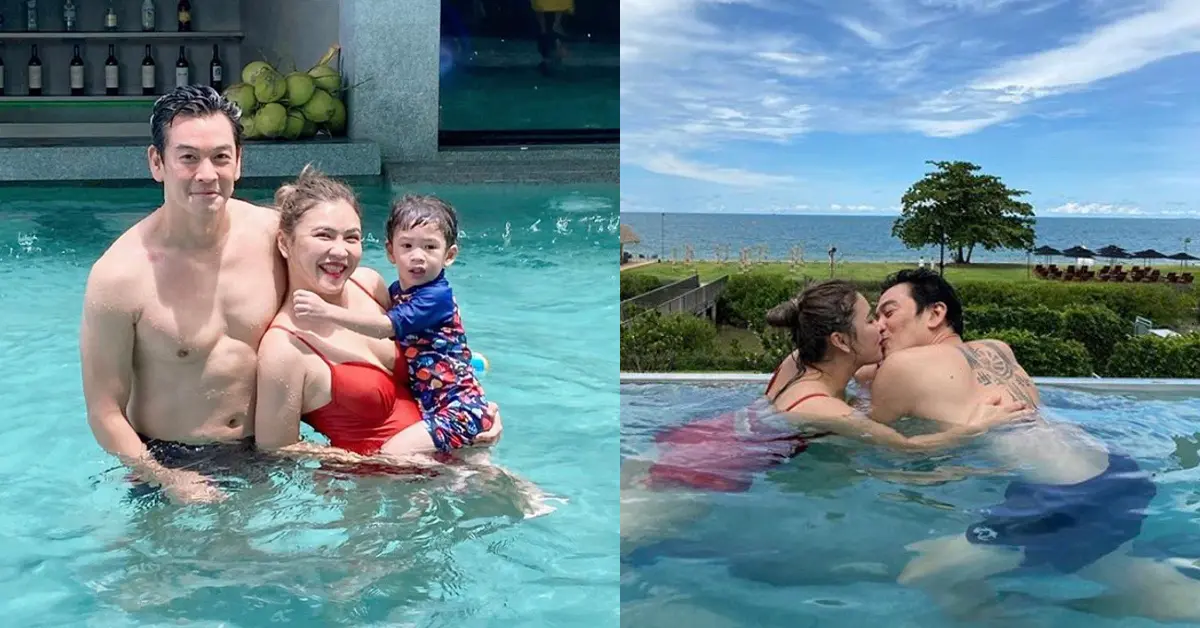 ชาคริต แย้มนาม