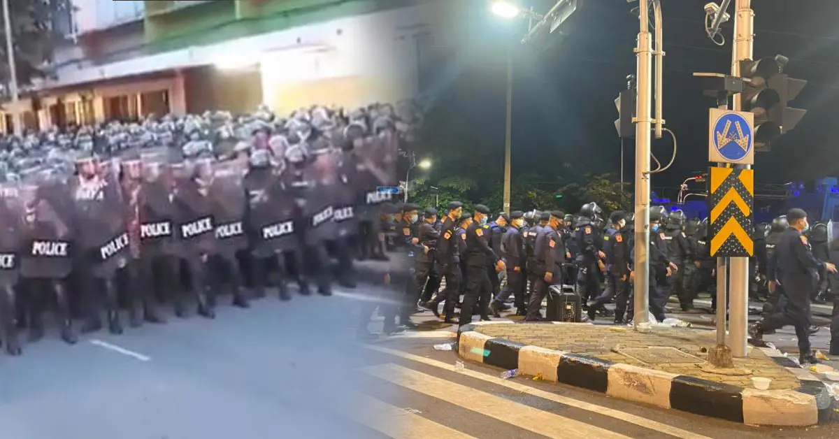 สลายชุมนุม ม็อบ 14 ตุลา