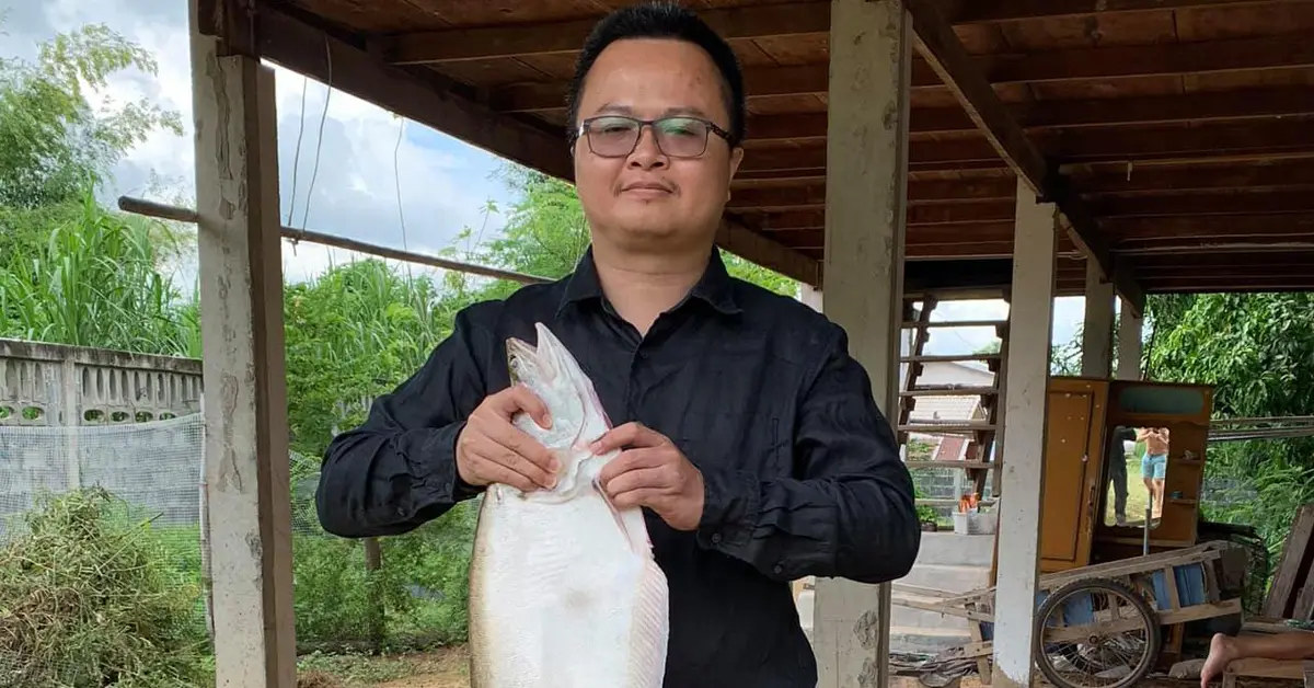 ทนายอานนท์