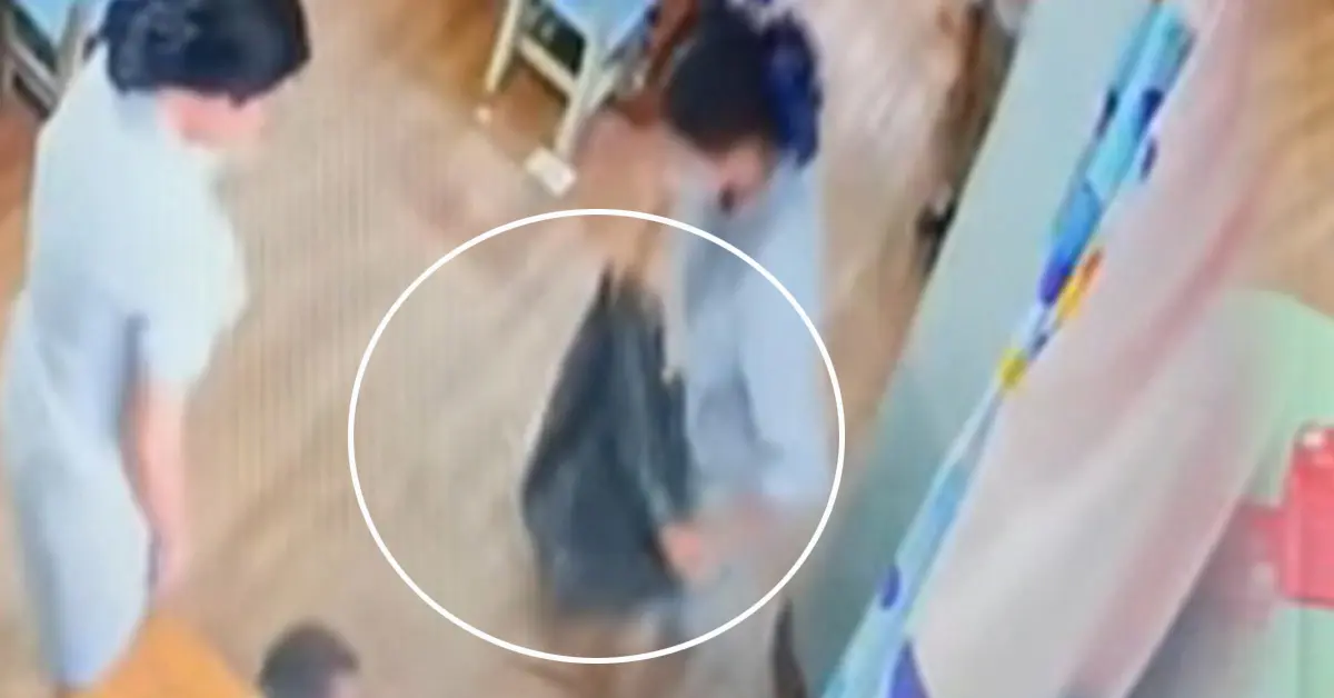 ถุงดำคลุมหัว