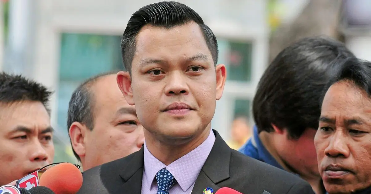 แก้รัฐธรรมนูญ