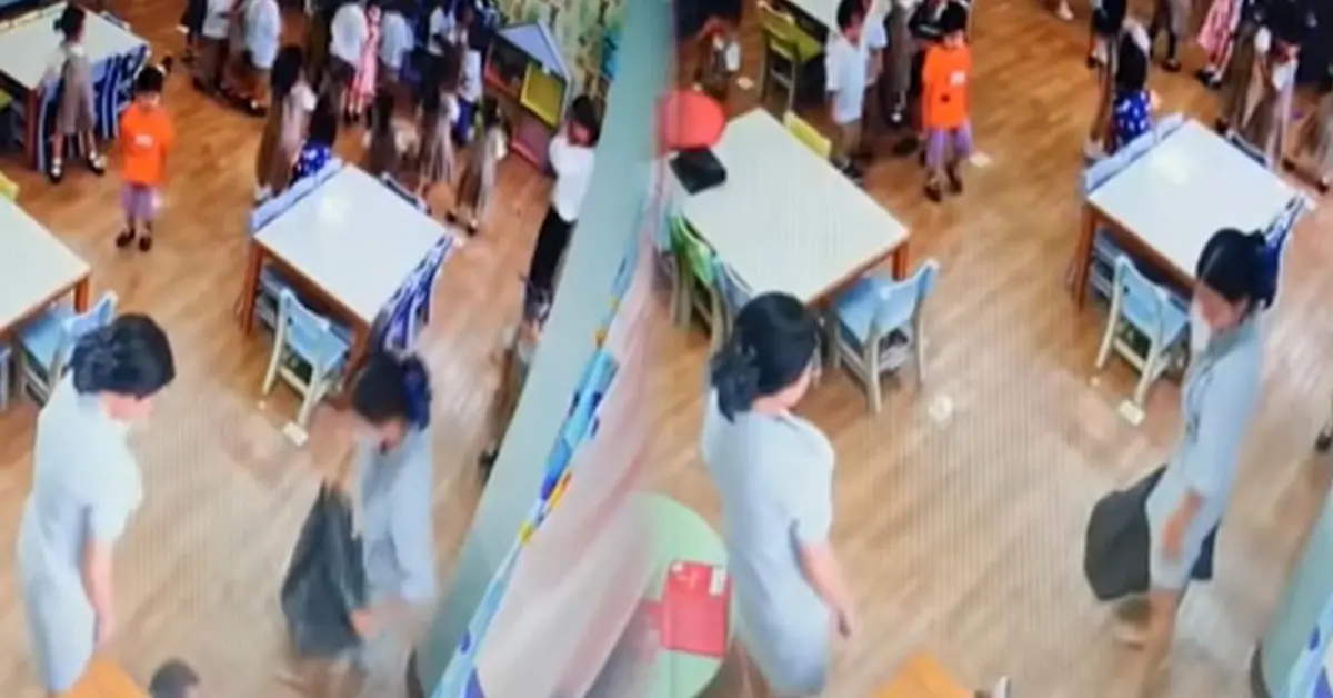 ครูโรงเรียนสารสาสน์