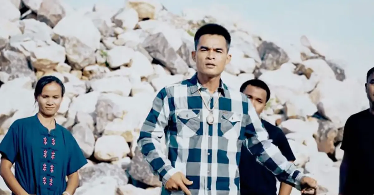 ลุงพล น้ำตาย้อยโป๊ก