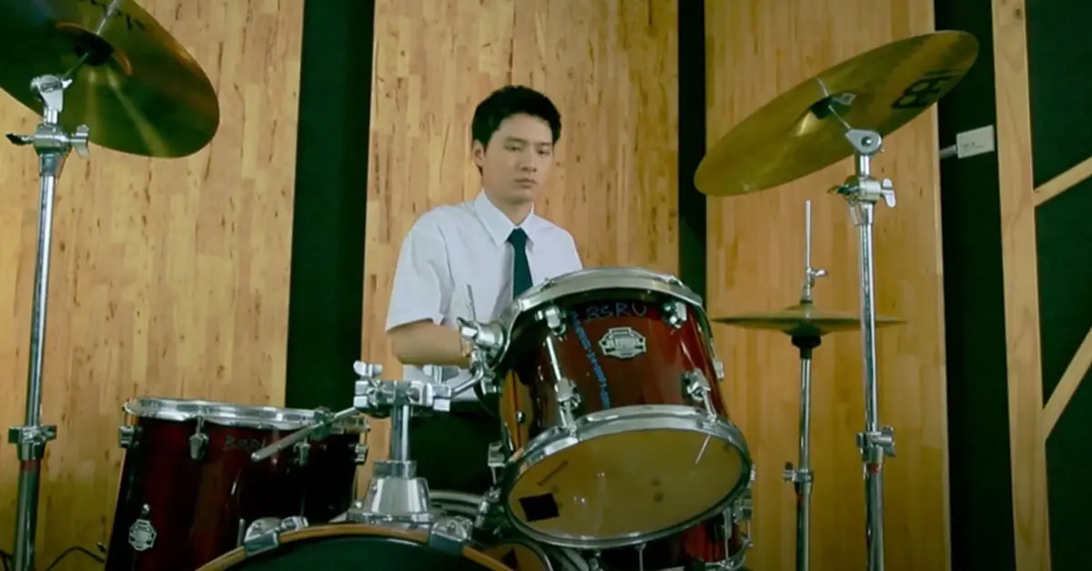 คริส พีรวัส