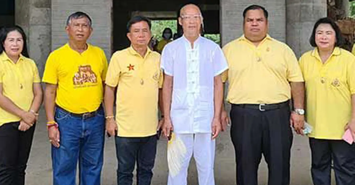 อดีตพระพุทธะอิสระ