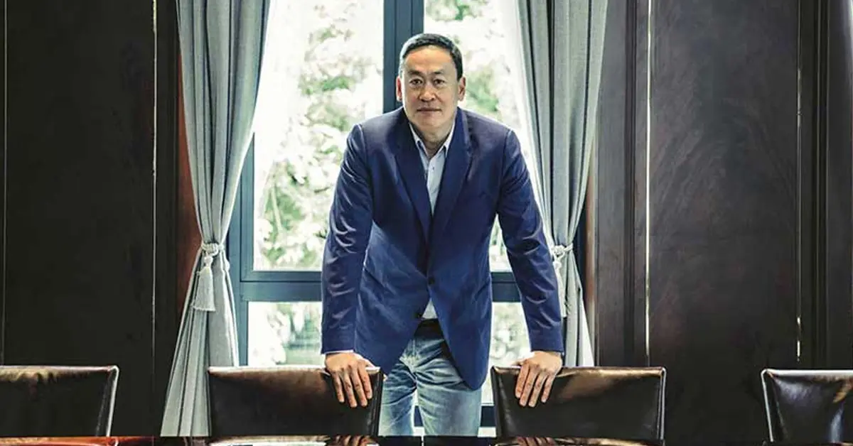 เศรษฐา ทวีสิน