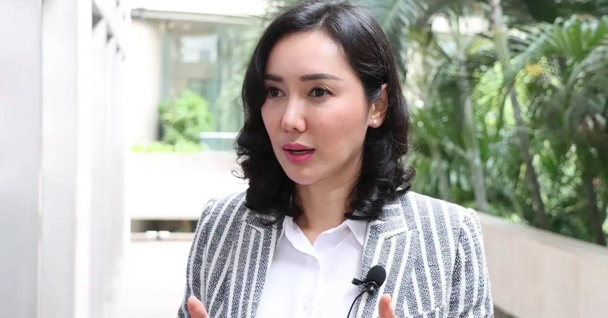 ออกหมายจับ