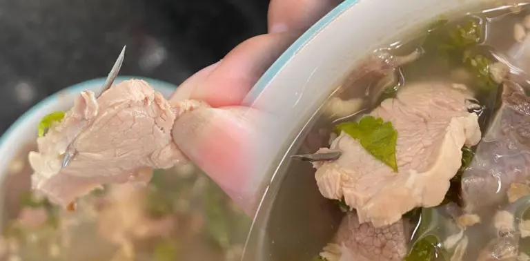 เข็มในเนื้อหมู