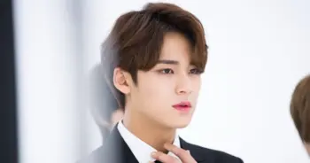 มินกยู SEVENTEEN