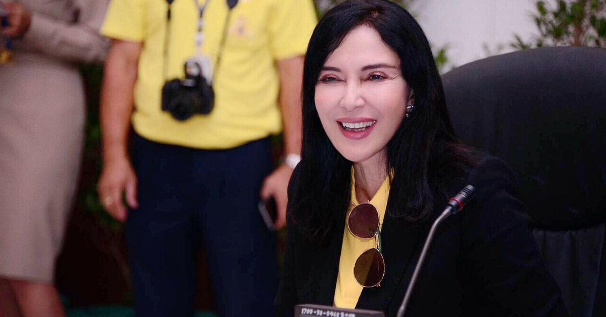มนัญญา ปก