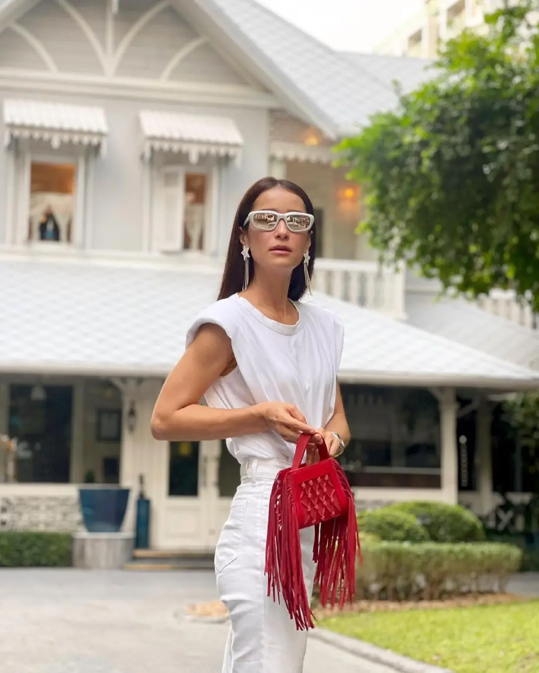 แอน ทองประสม