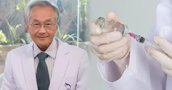 ฉีดวัคซีน คนสูงอายุ ปก