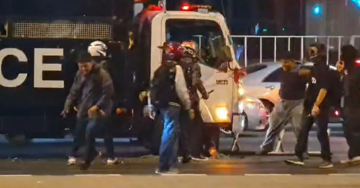 ม็อบ ชิงตัว โตโต้ การ์ดวีโว่