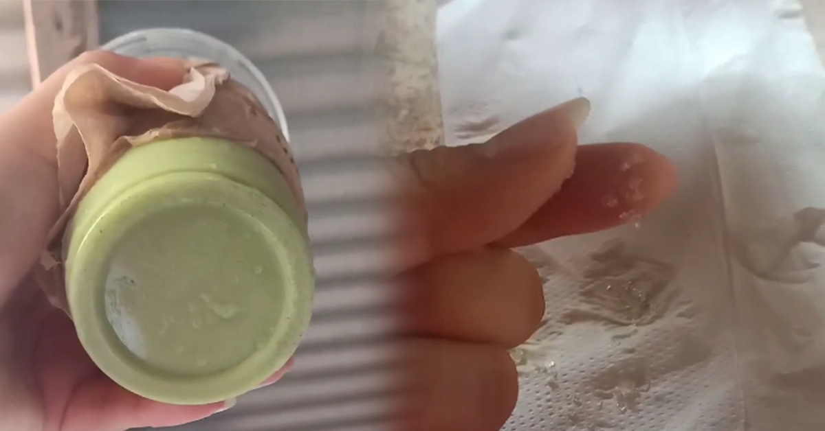 เศษพลาสติกในแก้ว ปก