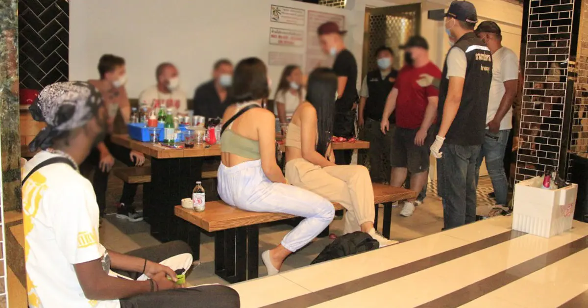 ต่างชาติ พูลวิลล่า โควิด