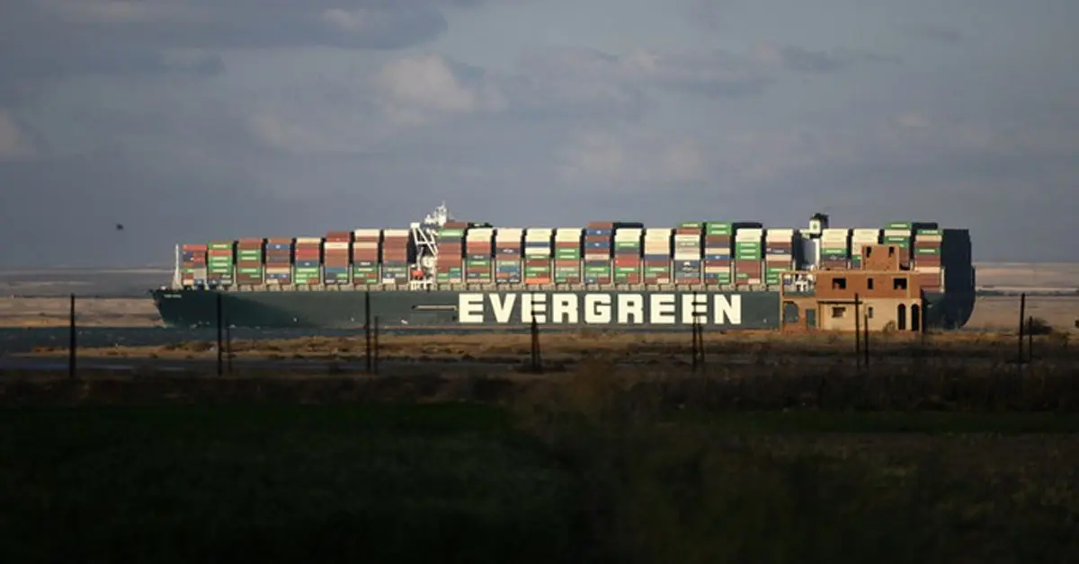 คลองสุเอซ