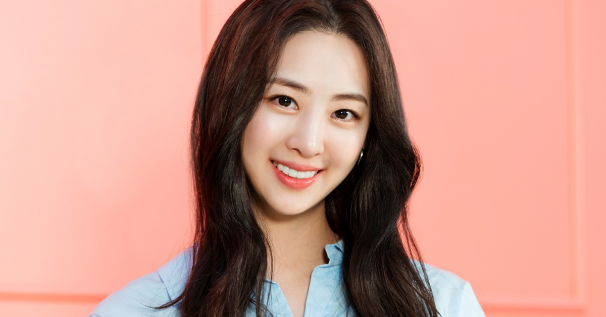 dasom-leaves-starshipปก