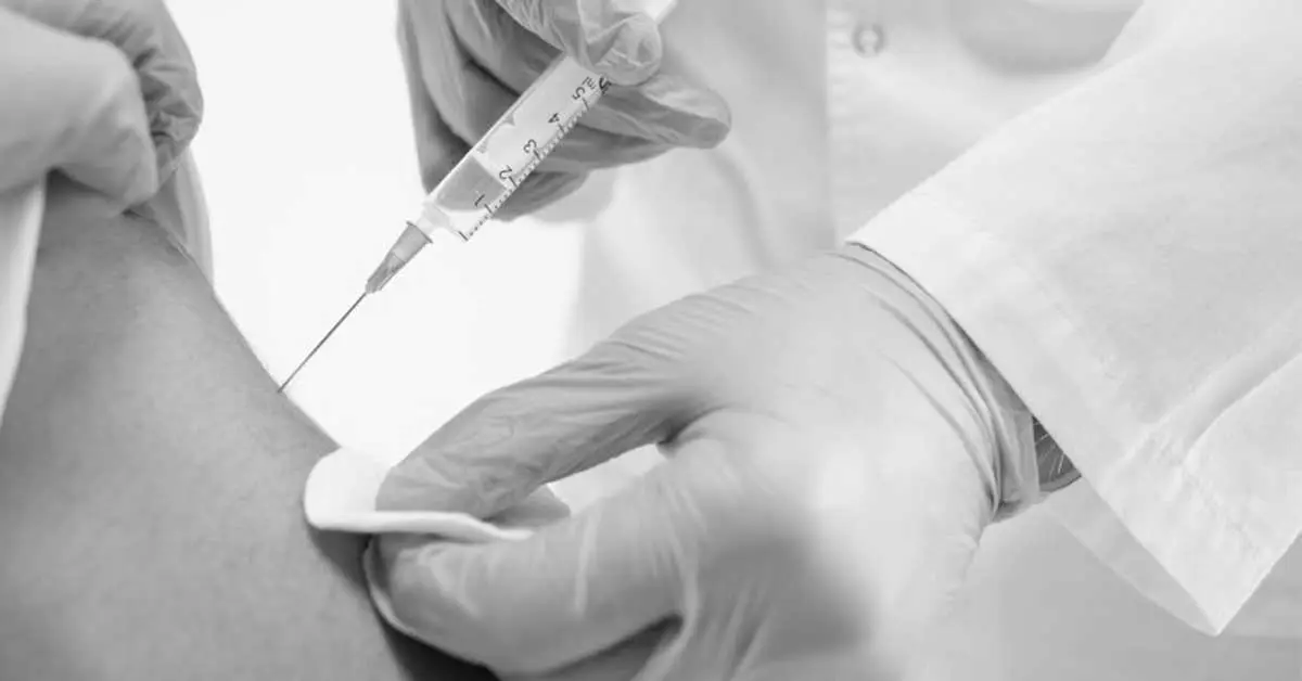 ทนายวัย 60 ปี ฉีดวัคซีนเสียชีวิต