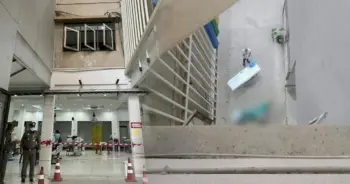 พยาบาลดิ่งตึกโรงพยาบาลดับ