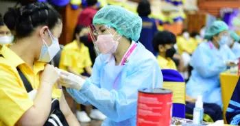 วัคซีนนักเรียน ปก