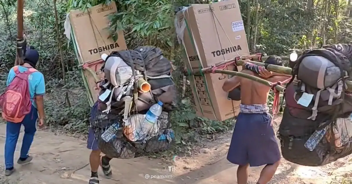 แบกตู้เย็นขึ้นภูกระดึง