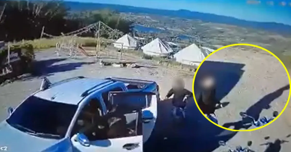 โต๊ะรีสอร์ทหัก