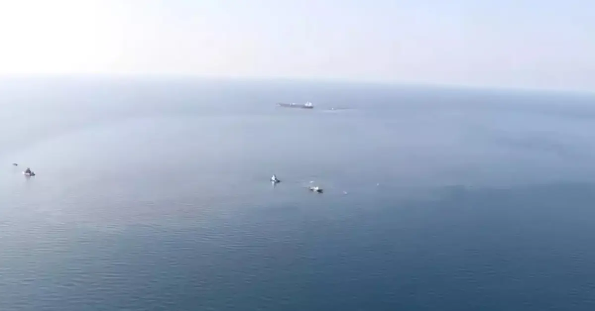 น้ำมัน มาบตะพุด ปก