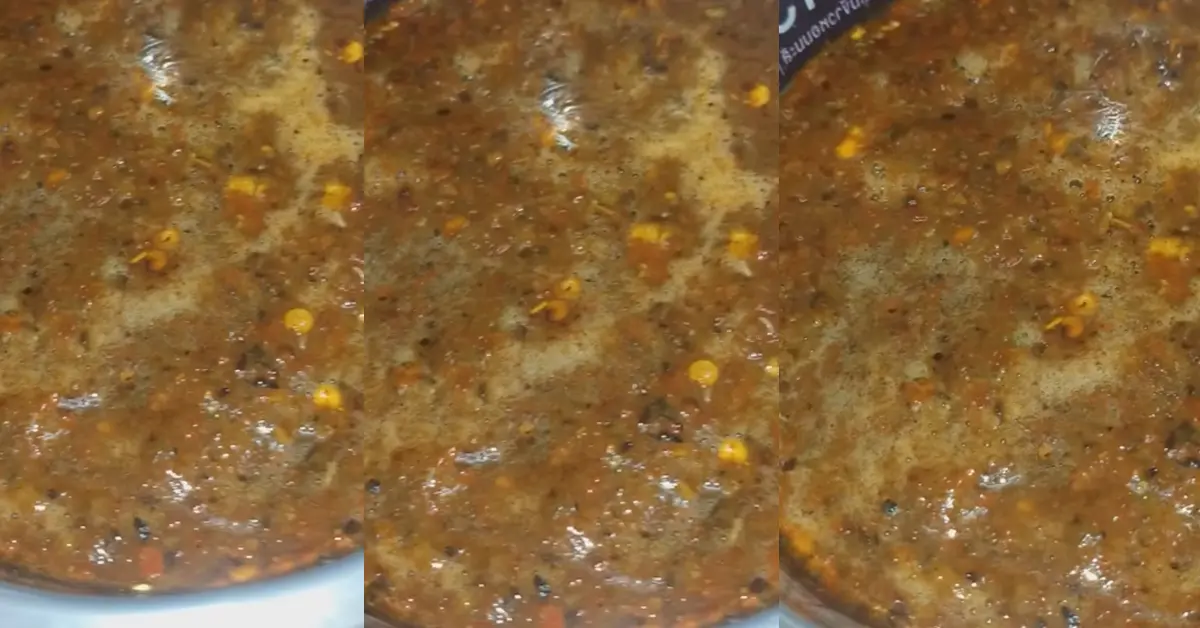 หนอนในน้ำจิ้ม