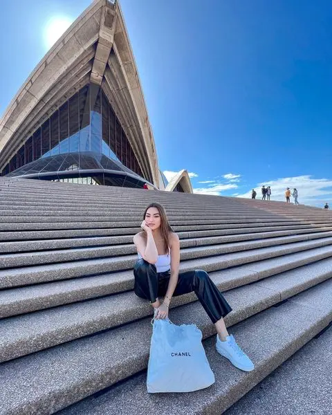 แอน-แอนชิลี-คืนมง-1