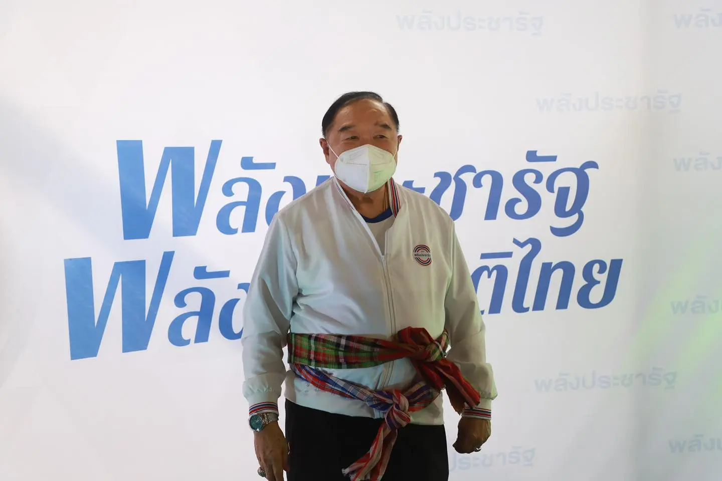 ประวิตร-2