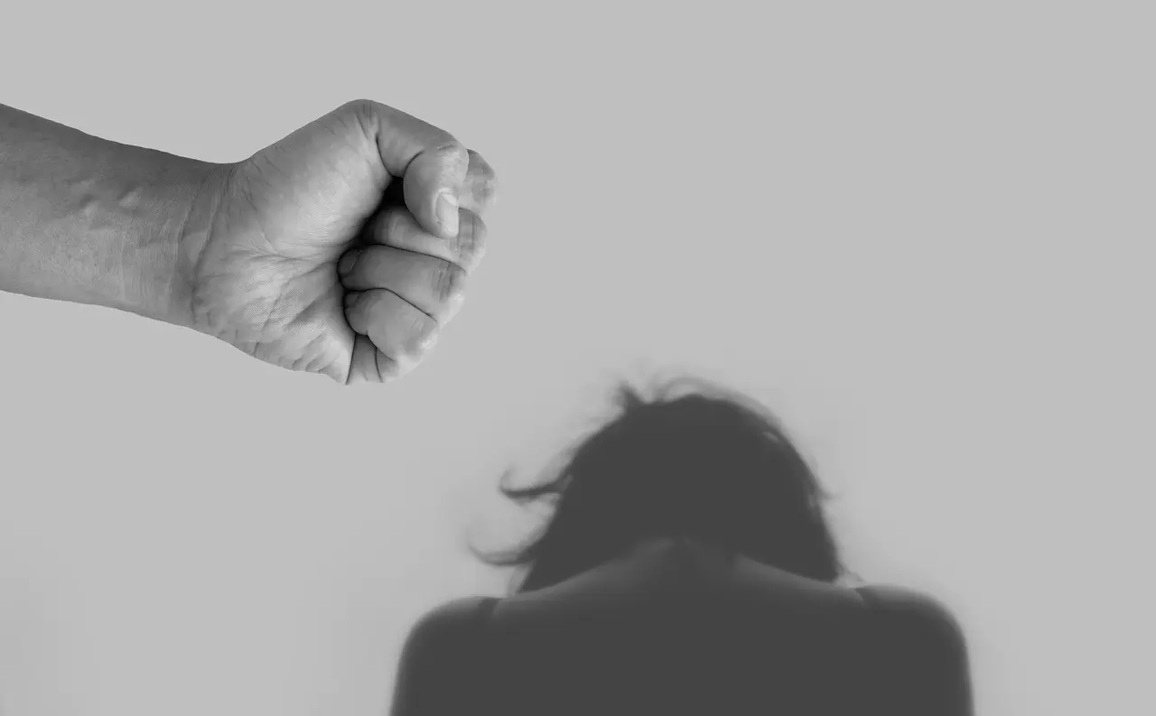 violence-against-women-4209778 1280