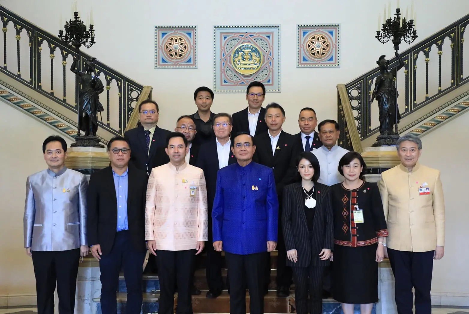 มาดามเดียร์ ลาออก ส.ส.พลังประชารัฐ