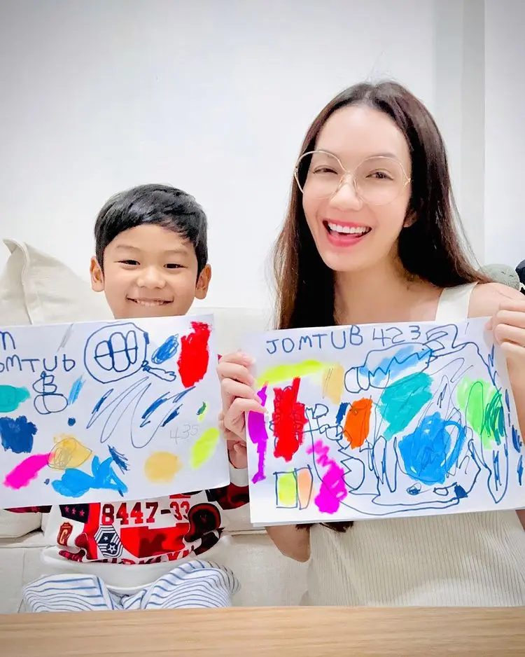 อ๋อม-สกาวใจ-1-1