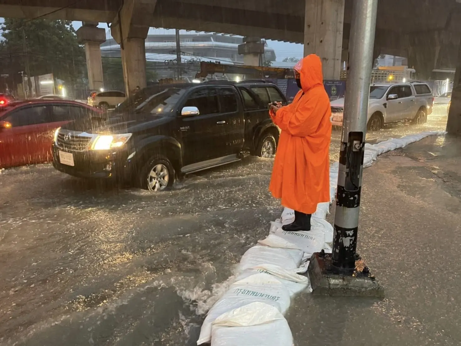 ฝนตกกทม5