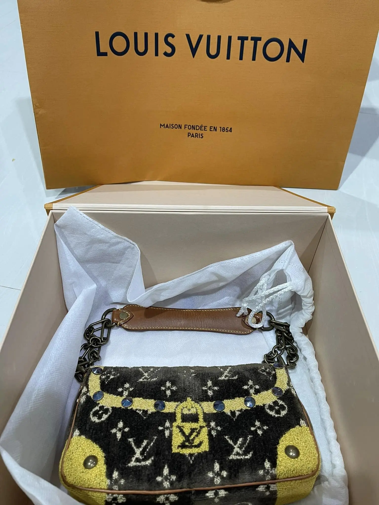 กระเป๋า-Louis-Vuitton-1