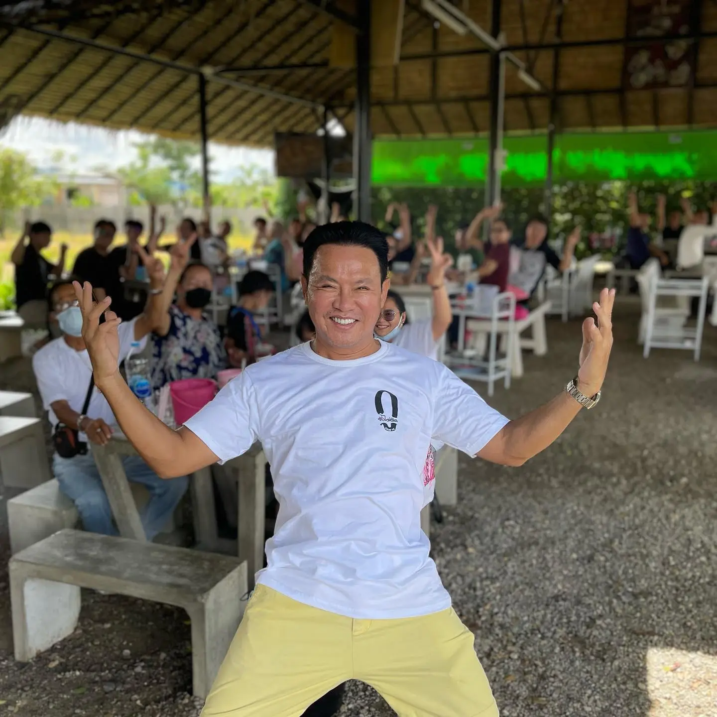 จตุรงค์-นุ้ย-เชิญยิ้ม-ล้อเลียน-4