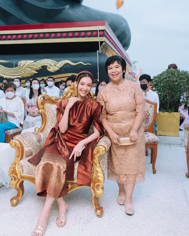 เบลล่า-ราณี-เบเน่ฟิต-งานบุญกฐิน-7