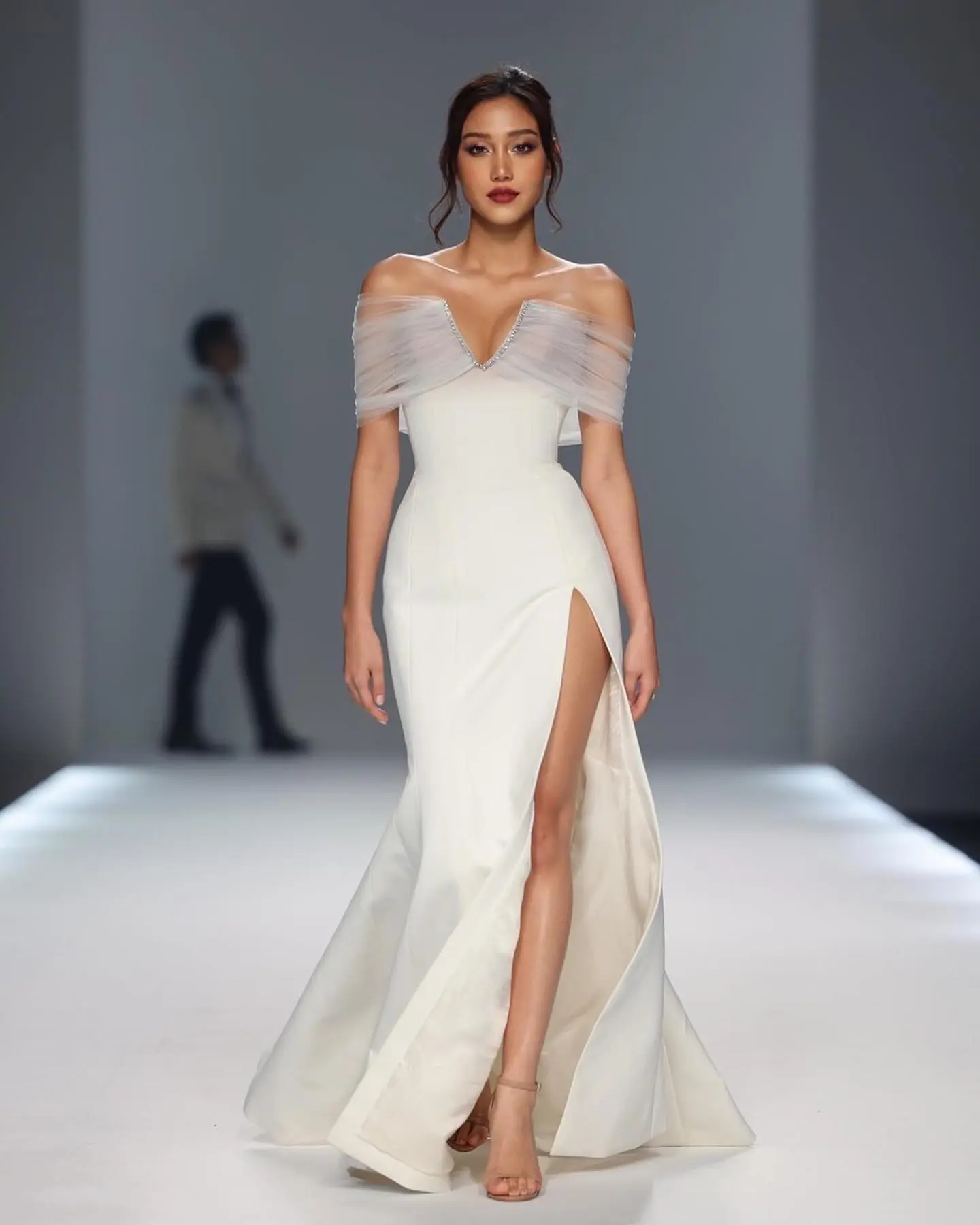 -เคลื่อนไหวแล้วหลังโดนปลดตำแหน่ง-Miss-Universe-Thailand-1